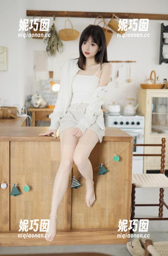 尤蜜荟 - 下载尤妮丝Egg的护士写真美图，感受每一个细节传递的温暖！.txt