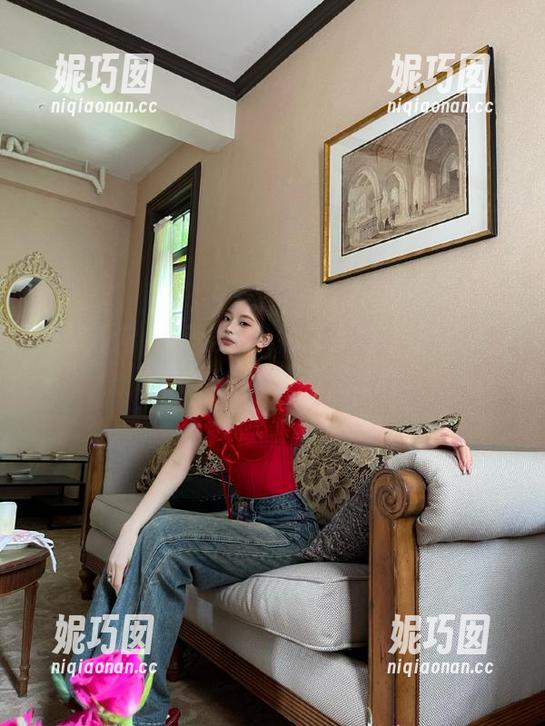 异思趣向 - 沉浸在私拍艺术中：小宝的双马尾作品如梦似幻.txt