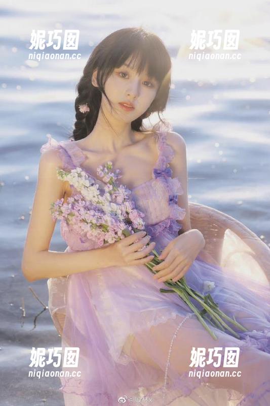 异思趣向 - 小小短裤全套写真特辑：让你一秒爱上这个夏天.txt