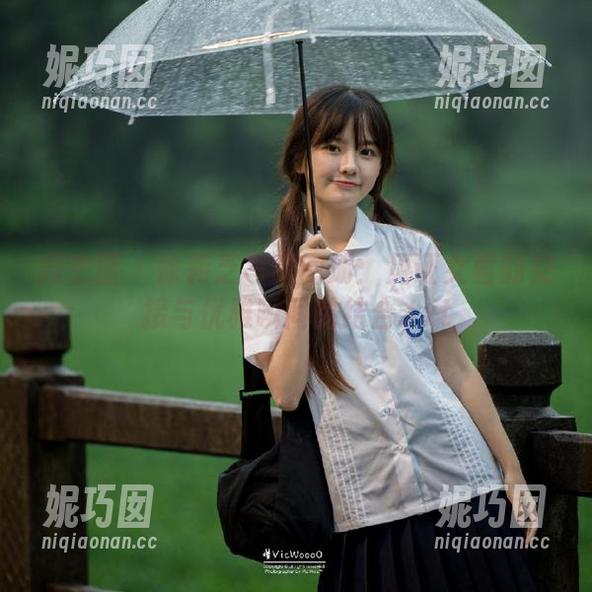微密圈 - 徐莉芝写真图册：见证女君的交接与优雅瞬间的结合.txt