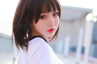 您的蛋蛋与YouMi尤蜜合作的最新写真，展现蕾姆兔女郎的可爱瞬间.txt