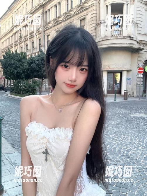 推女神 - Luvian本能带你走进办公室，探索10套精选图集展现职场的独特风格.txt