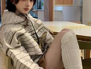推女神 – 高跟鞋智囊，萌琪琪Lrene写真资源合集让你成为街头焦点.txt