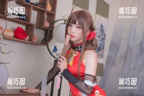 星野saori博主带来视觉盛宴：白裙私房写真合集，青春与美感的碰撞.txt