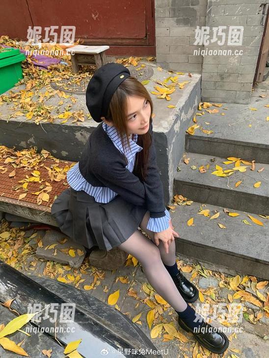 迷人私房黑网图包：星野咪兔与艺术的双重碰撞，瞬间吸引你的眼球.txt