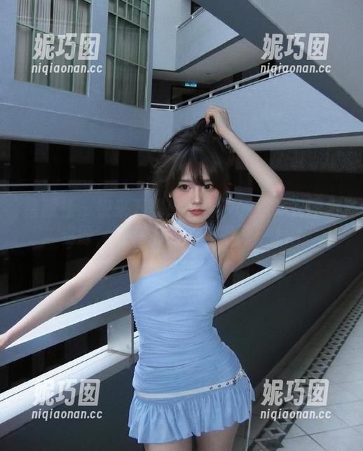 星颜社 - 快来下载！李若汐ci连体衣图包资源，点亮你的时尚摄影！.txt