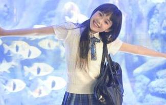 微密圈 – 黑丝短裙下的果儿Victoria，分享她的写真图片，诠释别样的时尚经典.txt