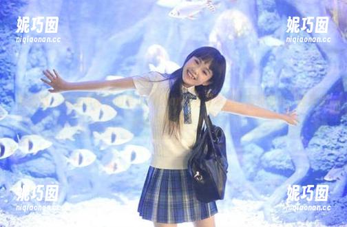 微密圈 - 黑丝短裙下的果儿Victoria，分享她的写真图片，诠释别样的时尚经典.txt