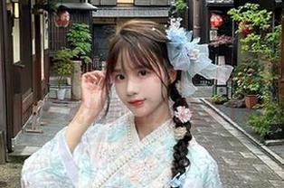 果团网 – 周晓唯美足写真，尽在免费图册中呈现她的魅力风采.txt