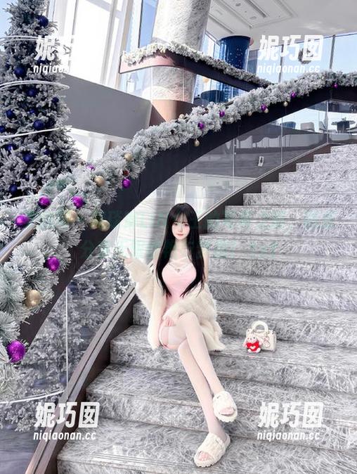 果团网 - 周琰琳LIN女王的写真之旅，图库分享无限惊艳与梦想！.txt