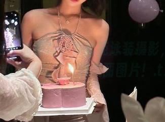 果团网 – 高清精选黄歆苑泳装摄影，展现她的青春与活力的美丽图片！.txt