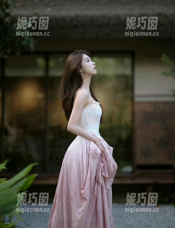 果团网 - 玩转双马尾的龚玥菲，福利图包与你分享快乐！.txt