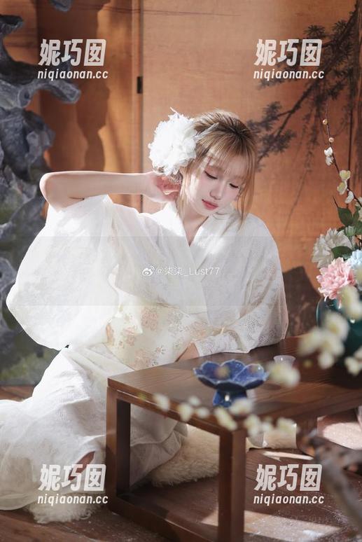 柒柒要乖哦 精选图片合集:柒柒要乖哦校服写真,青春岁月的真实记录.txt