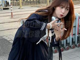 当红色布鲁马50D黑丝遇上森萝财团：美图资源让你欲罢不能！.txt