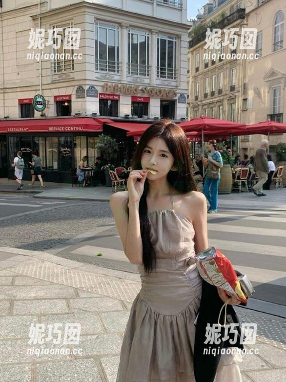 模范学院-Baileys香儿 模范学院 - Baileys香儿水手服写真大放异彩,最新图片更新让你感受不一样的清新!.txt