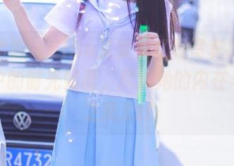 模范学院 – Ellie艾栗栗红裙写真原图，图集中的时光如画，尽展她的内在与外在之美.txt