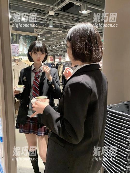 模范学院 - NaNa_baby厨娘的写真全集，厨艺之影与美貌交织的艺术之旅！.txt