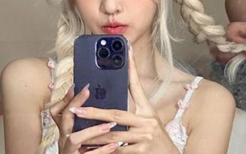 模范学院 – 开启李可可的温柔写真图册，体验每一幅作品散发的温暖气息.txt