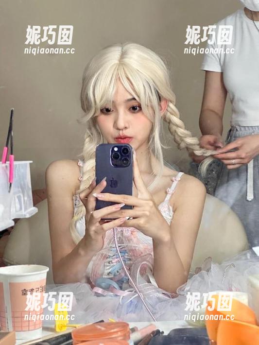 模范学院 - 开启李可可的温柔写真图册，体验每一幅作品散发的温暖气息.txt