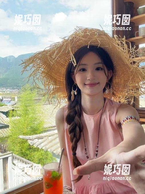 模范学院 - 柳侑绮Sevenbaby水手服写真原图，精致壁纸助你点亮每个晨曦.txt