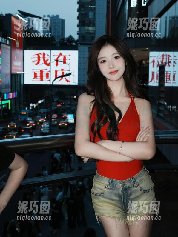 模范学院 - 艾希儿夏天写真资源：尽情享受清晰动人的作品集魅力.txt