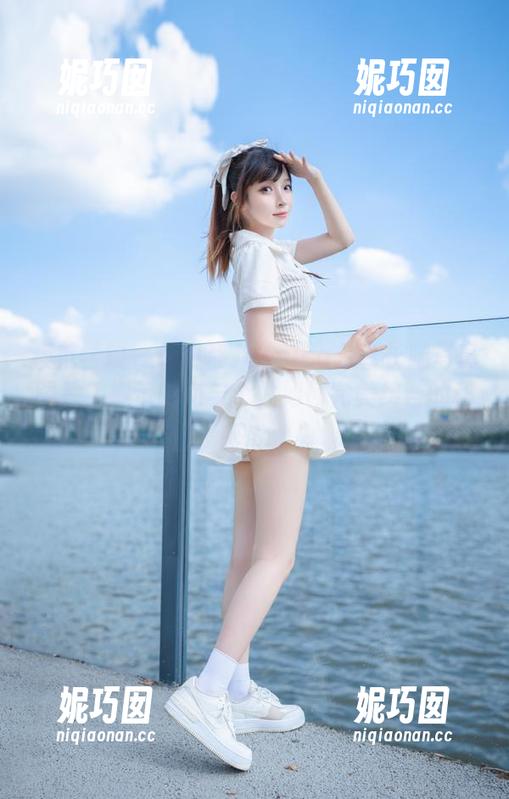 模范学院 - 蒋小静Jessica分享长腿写真图片，揭示时尚与个性如何完美结合的秘密.txt