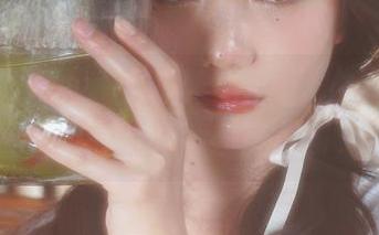 女仆写真新境界！洛丽塔大哥精选原图，逗趣与美丽的完美结合！.txt