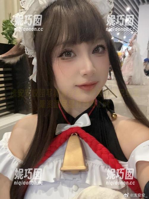 浅安安校园写真集分享：青春的印记与无限资源尽显其魅力.txt