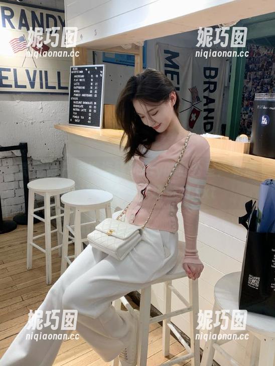 微密圈 - 走进海豚baby的办公室：私房图包带你领略职场魅力.txt