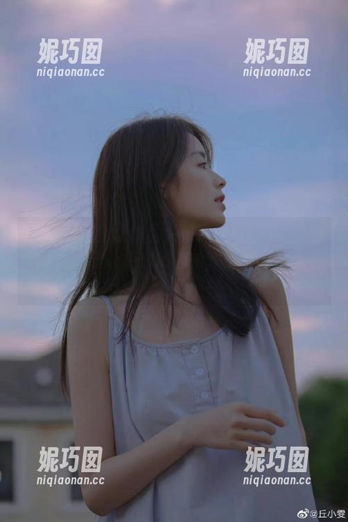 爱蜜社 - 免费作品大放送！妤薇Vivian的夏日写真让你心旷神怡，快来欣赏吧！.txt