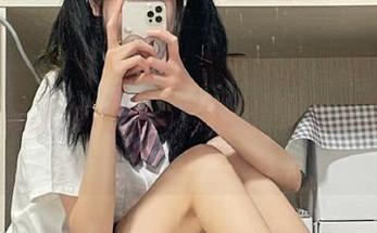 爱蜜社 – 李李七七喜喜的少女写真作品集：分享让人心动的青春印记与纯真时光.txt