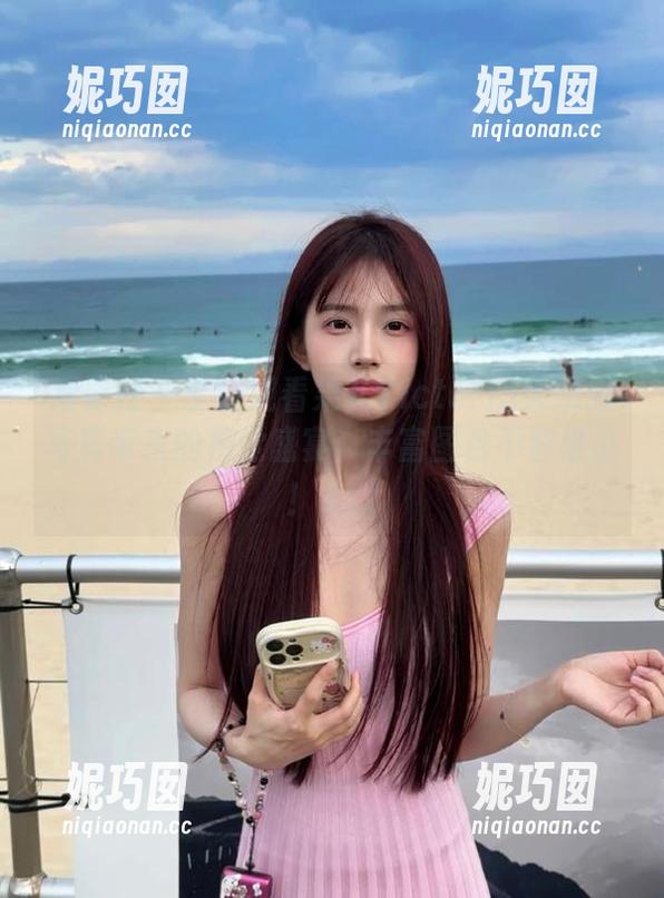 爱蜜社 - 享受观看果儿Victoria体操服写真带来的视觉盛宴，丰富图包不容错过！.txt
