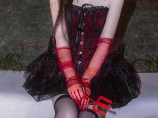 微密圈 – 视觉盛宴：感受猪小七体操服写真作品中散发的动人气息.txt