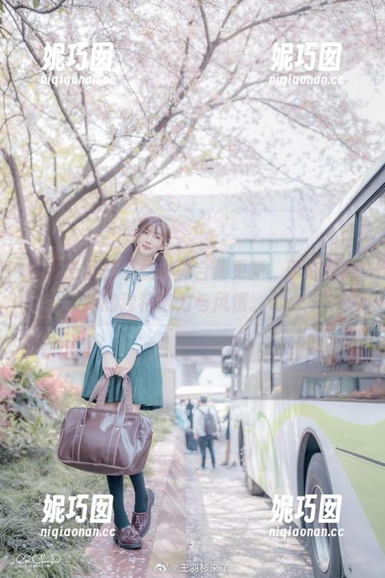 最新王羽杉温柔写真合集更新，带你领略她的独特魅力与风情。.txt