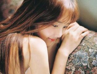 不一样的视觉体验！白莉爱吃巧克力最新蕾姆兔女郎图册重磅上线.txt
