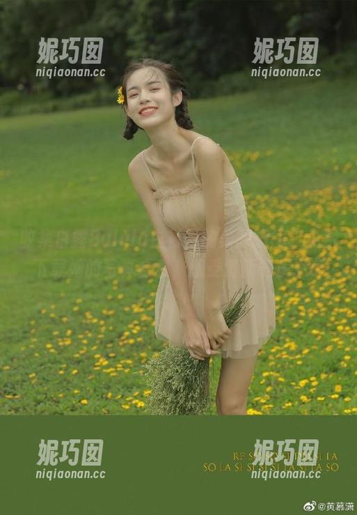 收集白露Bululu白衬衫的美丽瞬间，免费下载她的写真合集，感受清新气质.txt