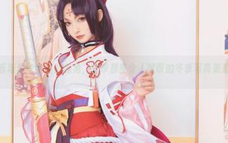 通过神乐坂真冬学姐的视角，分享那些令人赞叹的冬季写真美感！.txt