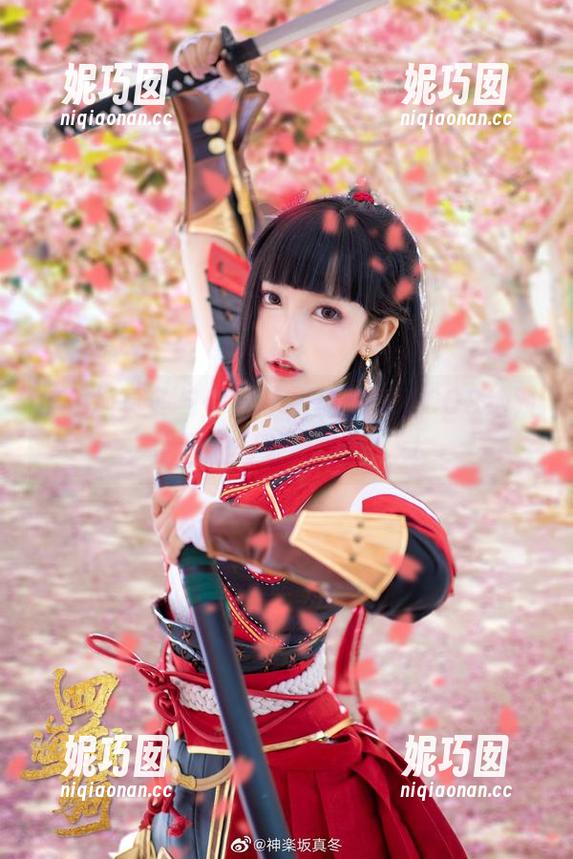 神乐坂真冬与你分享，猫脚女仆COS绝对企画的资源秘密！.txt