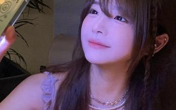 秀人网 – Angela小热巴呈现：迷人“死库水”写真图册，绝对不容错过.txt