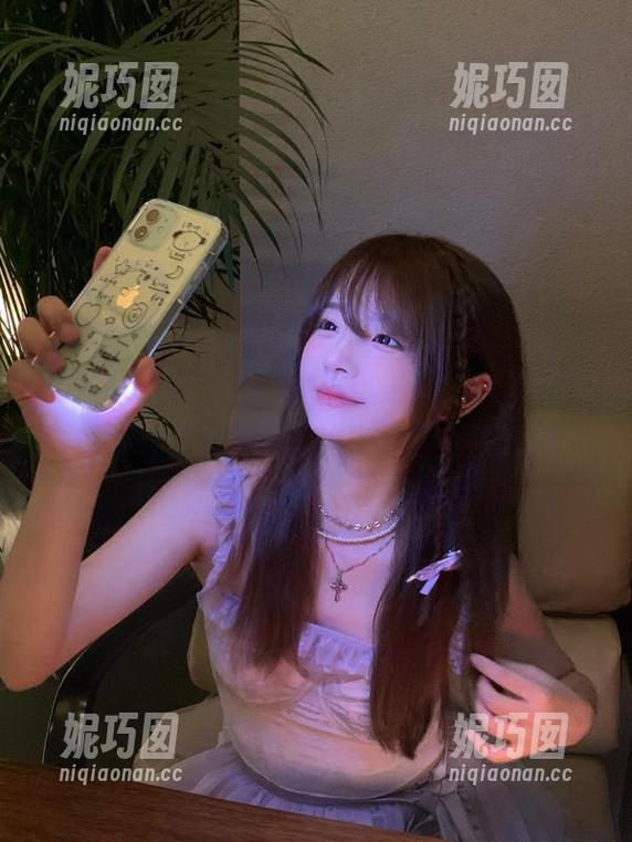 秀人网 - Angela小热巴呈现：迷人“死库水”写真图册，绝对不容错过.txt