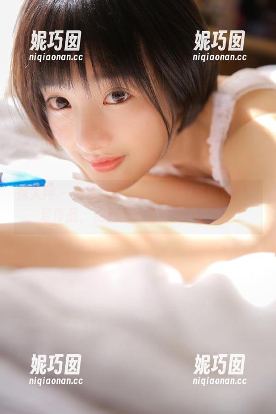 秀人网 - 免费获取“FoxYini孟狐狸”美足作品，视觉盛宴等你来享！.txt