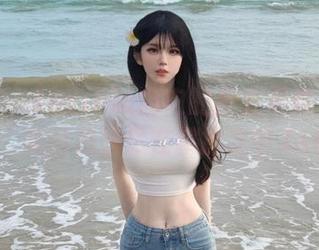 秀人网 – Lavinia肉肉的皮衣写真大揭秘：美图资源尽在掌握之中.txt