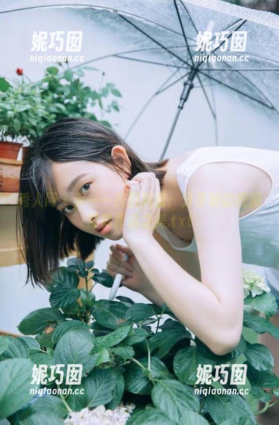 秀人网 - 乔一一校园风情：分享她的校服写真作品之美.txt