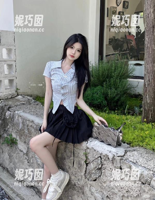 秀人网 - “优酱天使”高清作品集：拍出来的效果太好，我都不敢认.txt