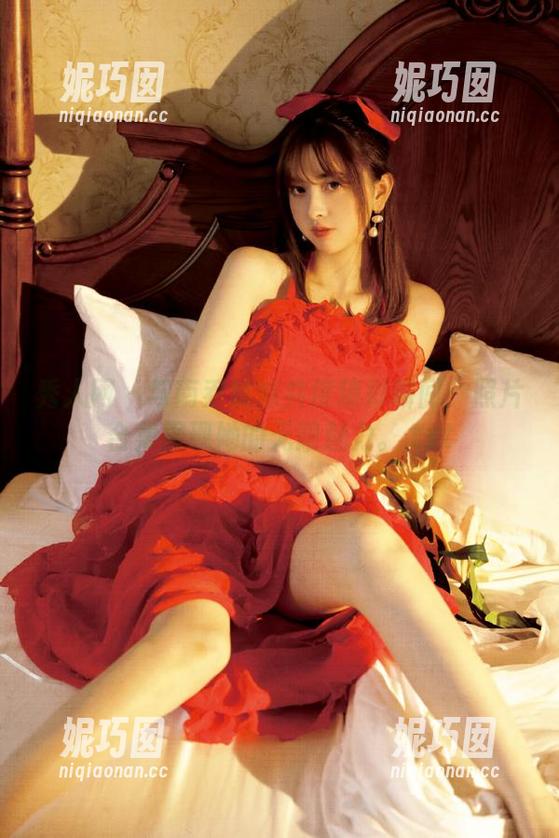 秀人网 - 与南乔妹妹共度精彩瞬间：照片合集展现她的无限魅力。.txt