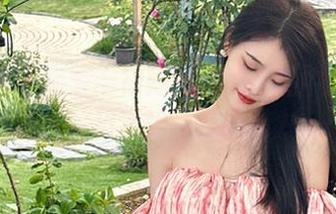 秀人网 – 探索南初妹妹自拍作品中的美：一组图片展现她独特的魅力.txt