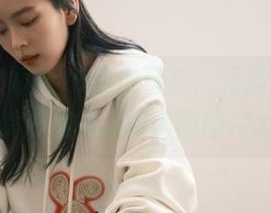 秀人网 – 娇喘JC泳衣写真，无圣光捕捉她夏季沙滩的悠闲美丽图片.txt
