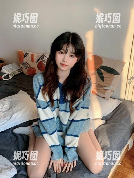 秀人网 - 小爪几的美腿写真图包，幽默入骨，腿型惹人爱，笑点一箩筐！.txt