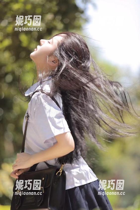 秀人网 - 观看小芭乐丝袜写真集结，探寻她不为人知的时尚秘密！.txt