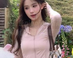 秀人网 – 小薯条nienie全新高清美腿写真资源，解锁你的时尚灵感新天地.txt